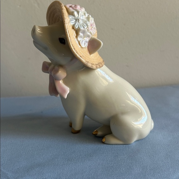 LENOX Rare Porcelain Adorable Pig "Sadie's Sunday Best" Figurine - Picture 6 of 9